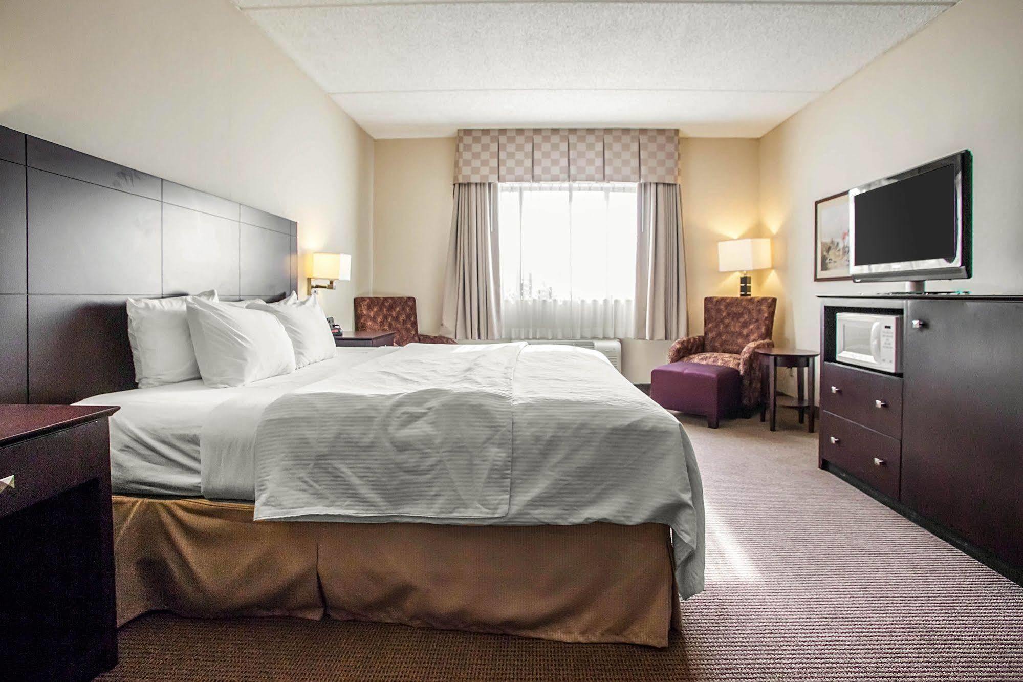 Four Points By Sheraton Milwaukee Airport Exterior foto