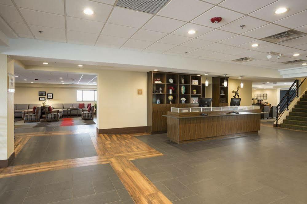 Four Points By Sheraton Milwaukee Airport Exterior foto